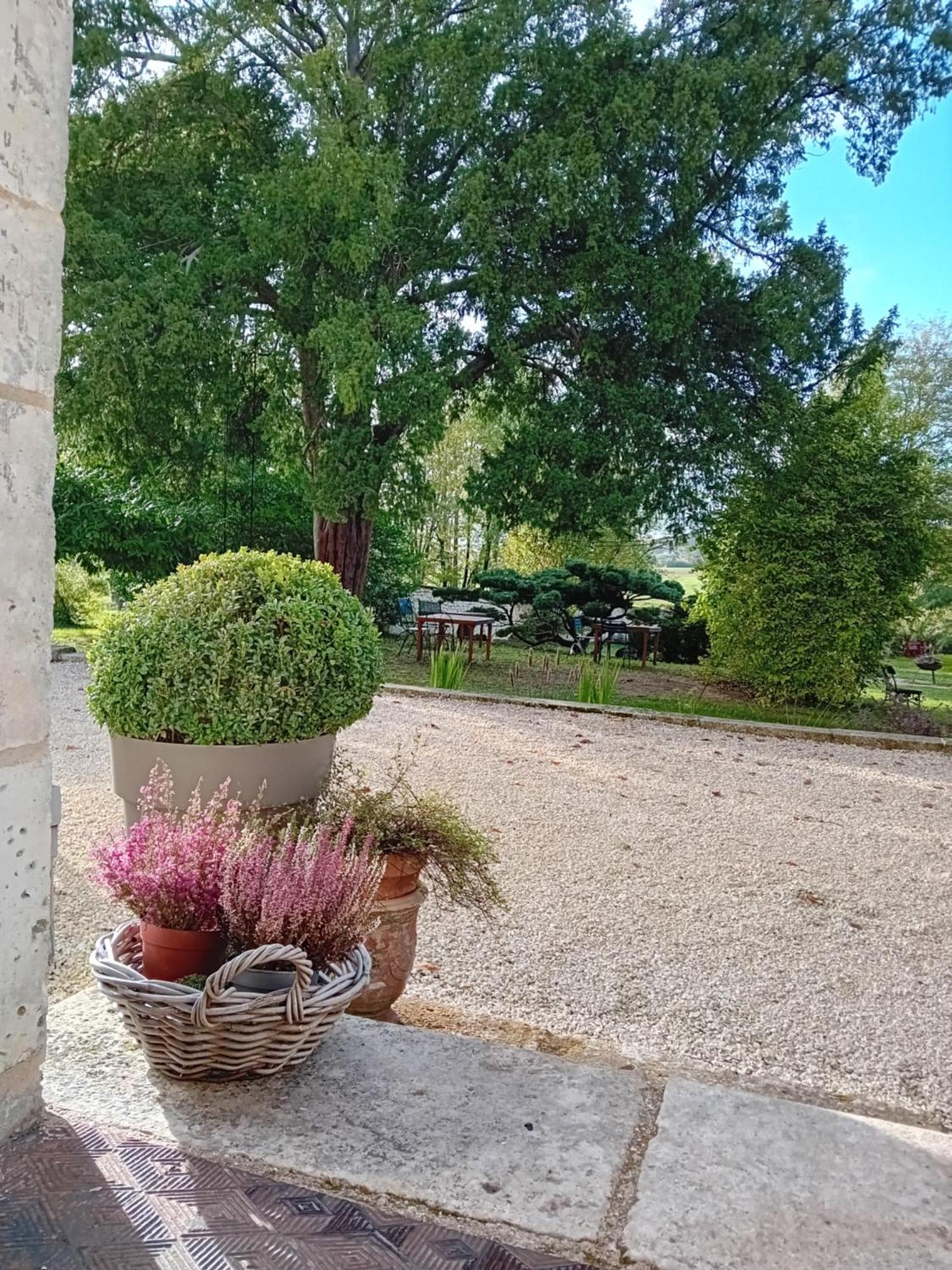 Maison Blanche Cherval Εξωτερικό φωτογραφία